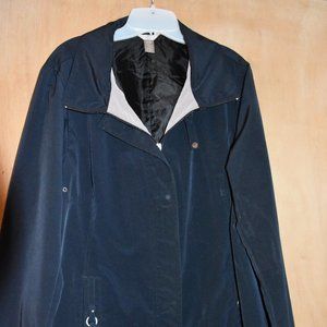White Stag Woman XL/LG (16 - 18) Black Jacket Raincoat